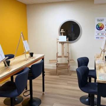 New paint-and-sip studio Sunshine City Paint opening in the EDGE District