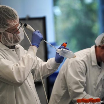 Should lab-grown meat need labels like cigarettes? More states think so Should lab-grown meat need labels like cigarettes? More states think so